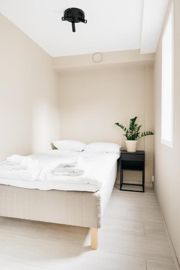 Stay Urban - Stylish Scandinavian Gem With French Balcony Bergen Bagian luar foto